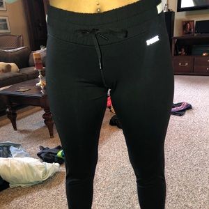 NWWOT Victoria’s Secret Pink drawstring leggings